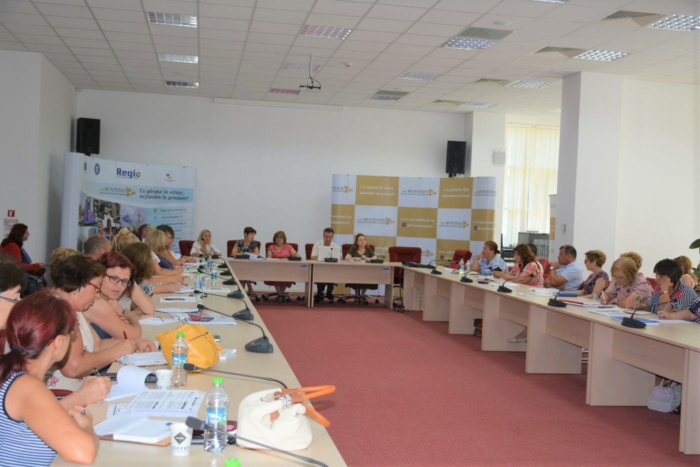 Seminar de instruire a beneficiarilor de fonduri Regio la ADR Sud-Muntenia!