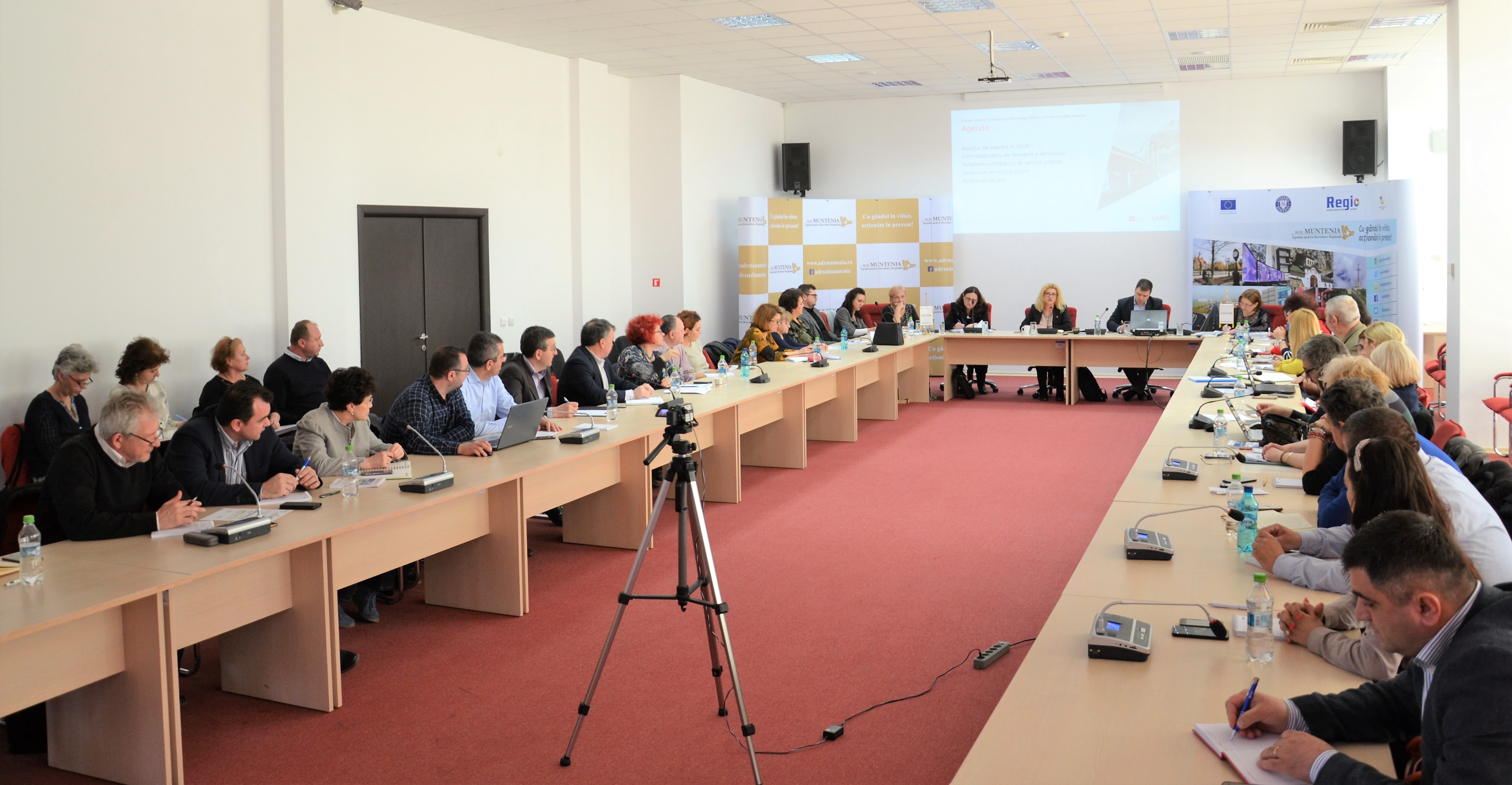 Întâlnire de lucru pentru pregătirea contractelor de servicii privind transportul public, organizată de ADR Sud Muntenia, cu sprijinul JASPERS