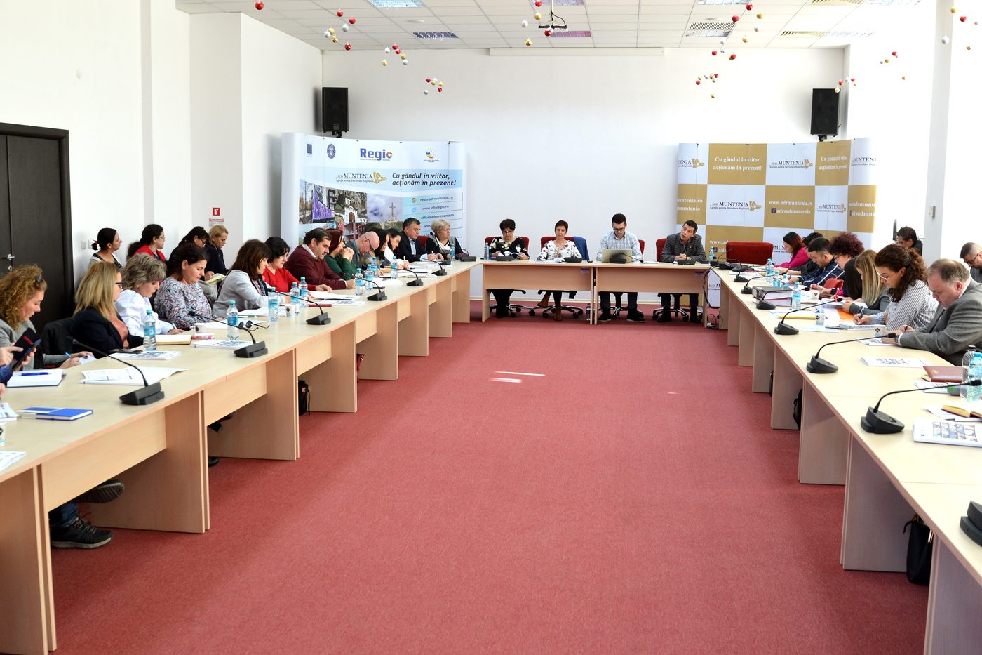 Beneficiarii de fonduri Regio din Sud Muntenia, la prima sesiune instructivă din acest an